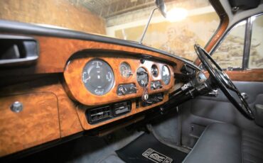 Rolls-Royce-Silver-Cloud-1964-Sedan-8