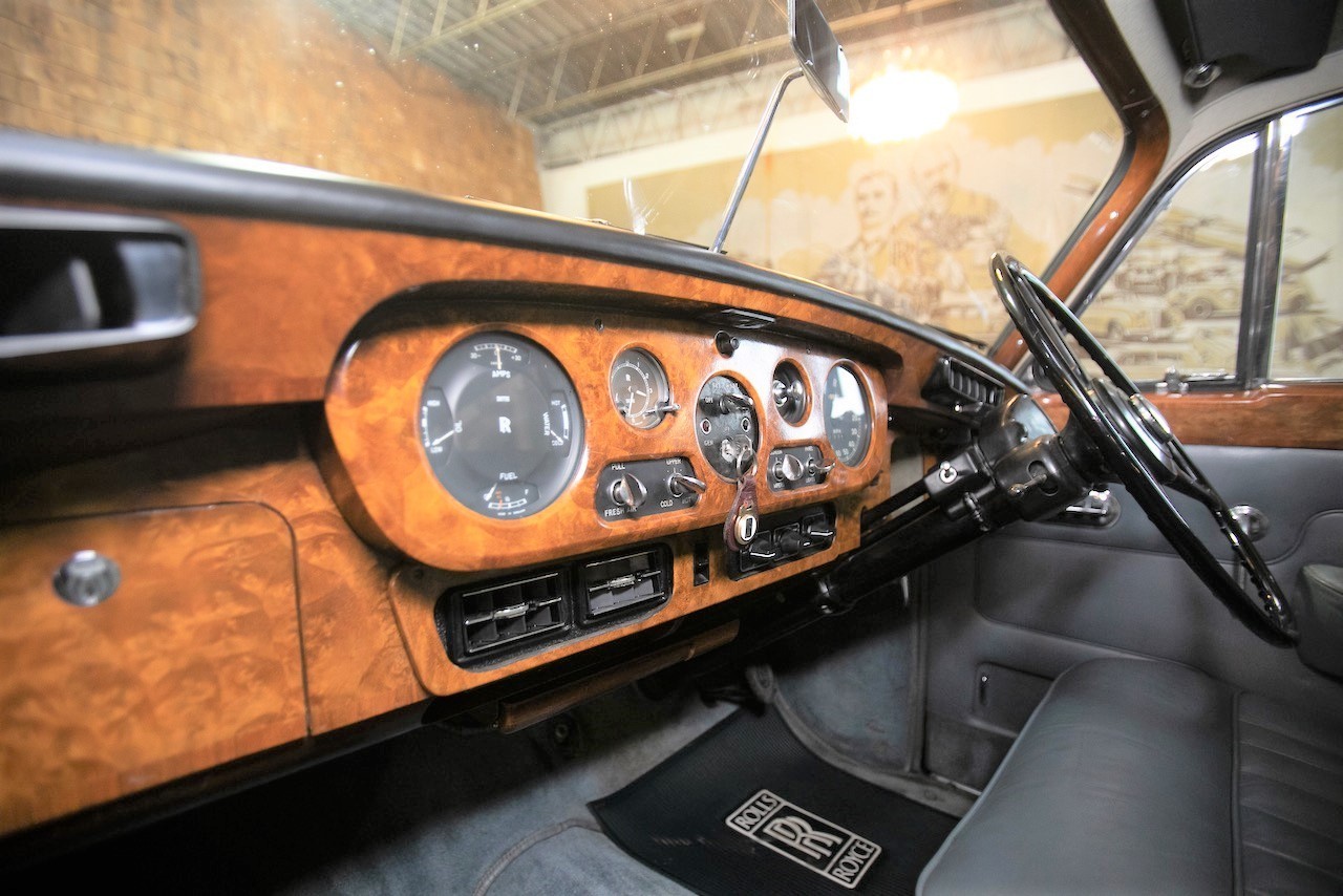 Rolls-Royce-Silver-Cloud-1964-Sedan-8