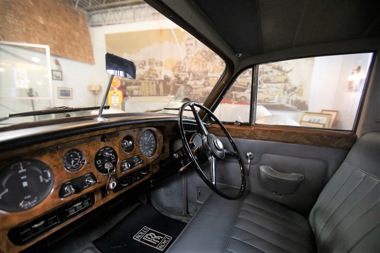 Rolls-Royce-Silver-Cloud-1964-Sedan-9