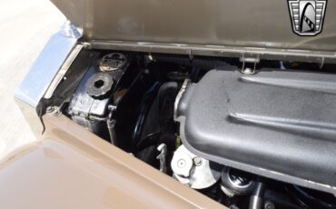 Rolls-Royce-Silver-Cloud-1965-sedan-20