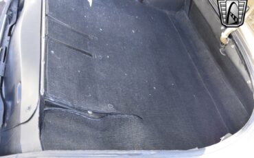 Rolls-Royce-Silver-Cloud-1965-sedan-30