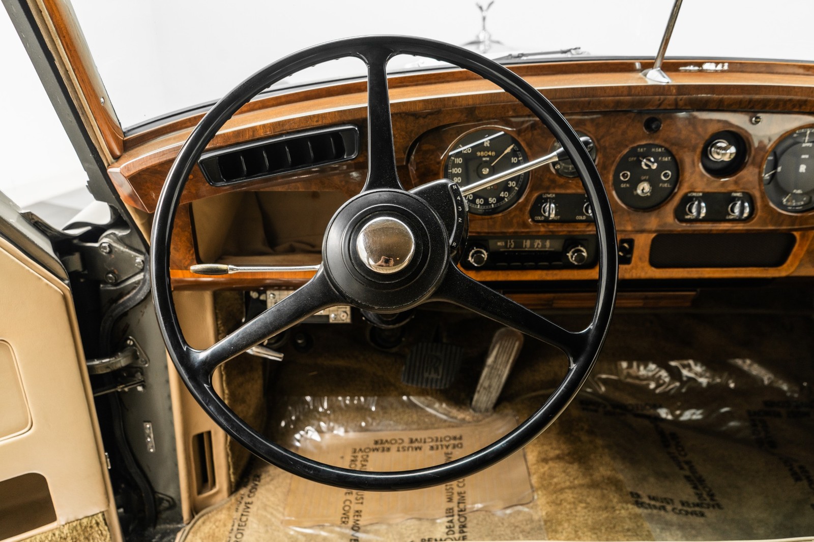 Rolls-Royce-Silver-Cloud-II-1960-Sedan-14