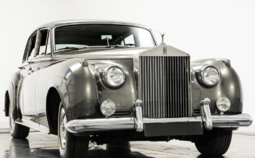Rolls-Royce-Silver-Cloud-II-1960-Sedan-2