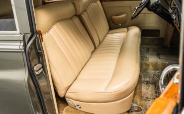Rolls-Royce-Silver-Cloud-II-1960-Sedan-24