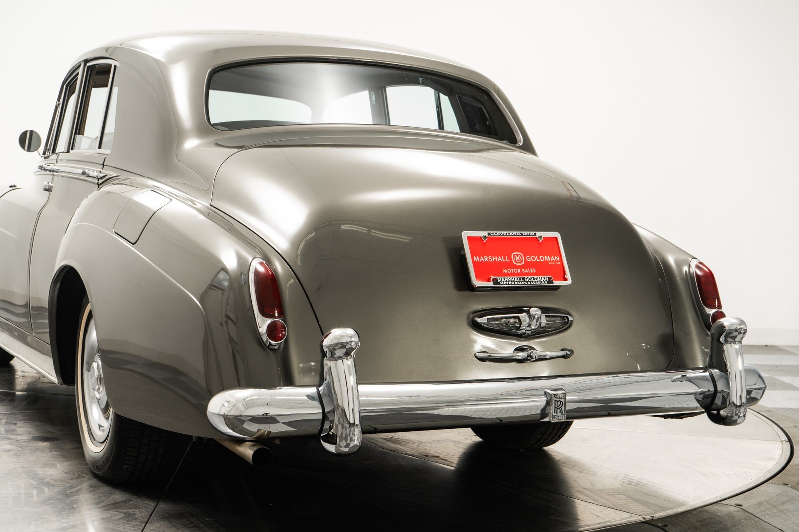 Rolls-Royce-Silver-Cloud-II-1960-Sedan-31