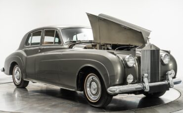 Rolls-Royce-Silver-Cloud-II-1960-Sedan-32