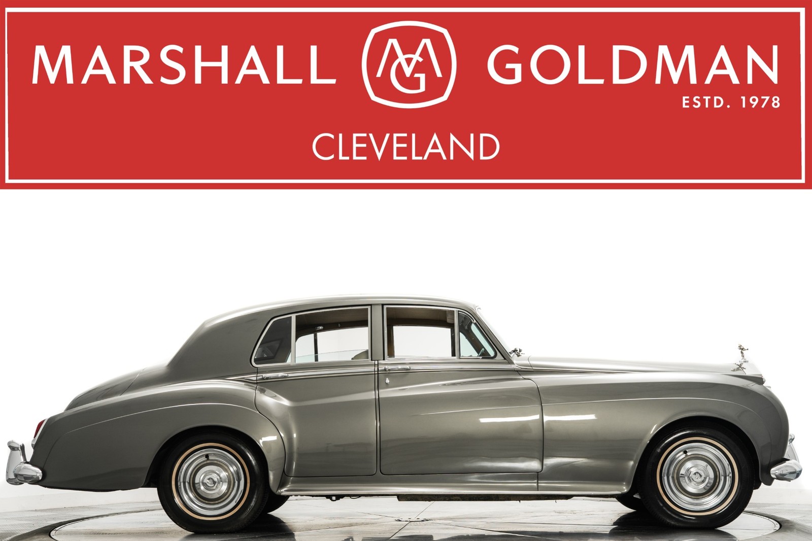 Rolls-Royce-Silver-Cloud-II-1960-Sedan