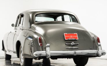 Rolls-Royce-Silver-Cloud-II-1960-Sedan-6