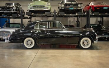 Rolls-Royce-Silver-Cloud-III-1963-4-Door-Sedan-2