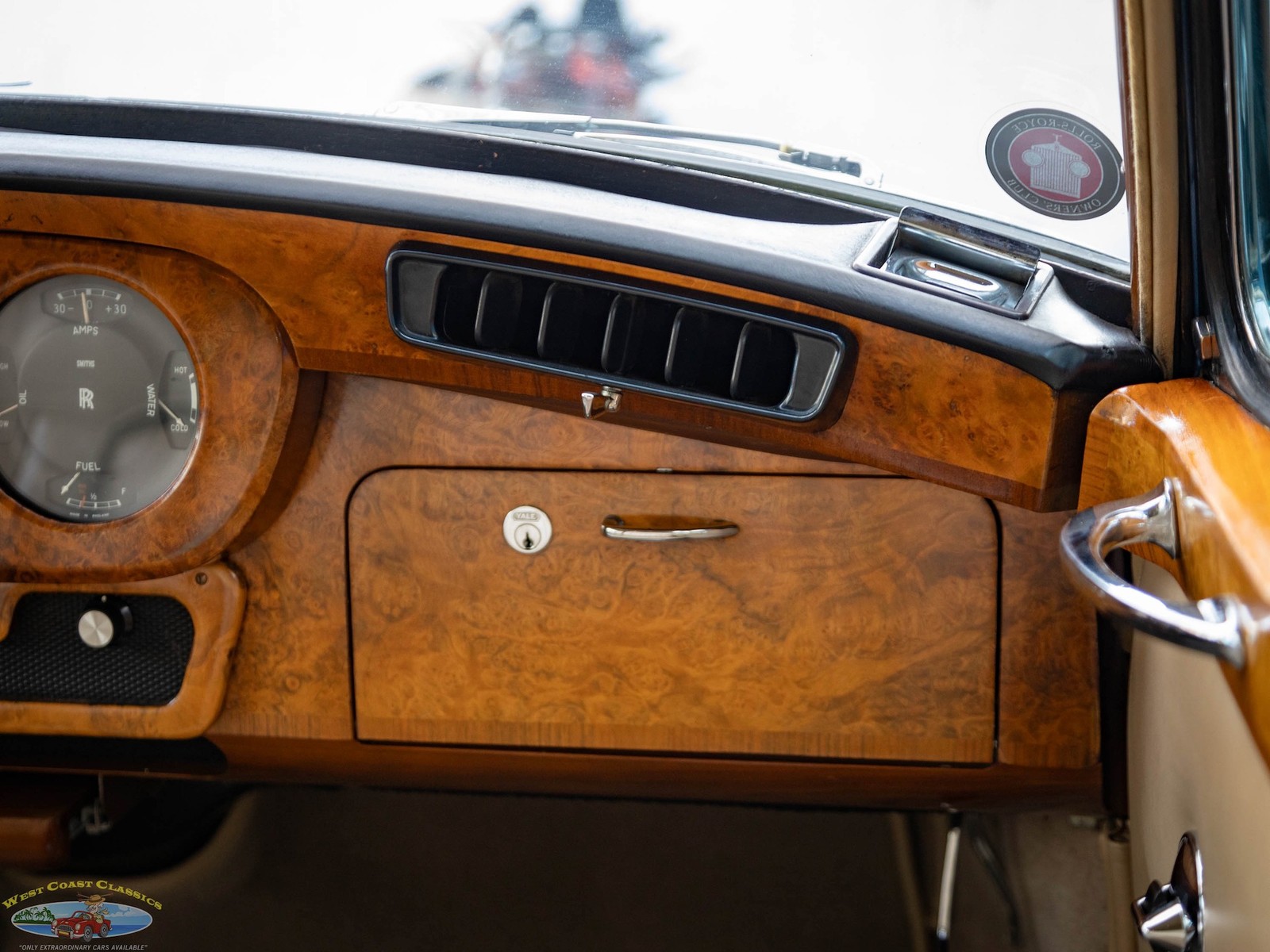 Rolls-Royce-Silver-Cloud-III-1963-4-Door-Sedan-39