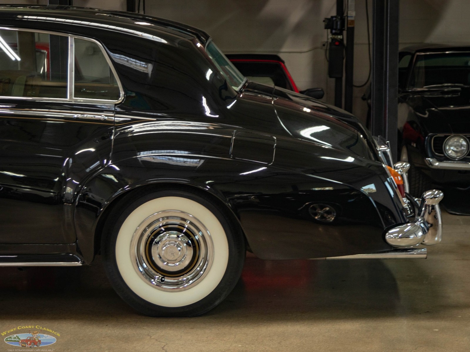 Rolls-Royce-Silver-Cloud-III-1963-4-Door-Sedan-7