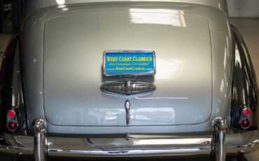 Rolls-Royce-Silver-Dawn-Lightweight-H.J.-Mulliner-1955-4-Door-Sedan-20