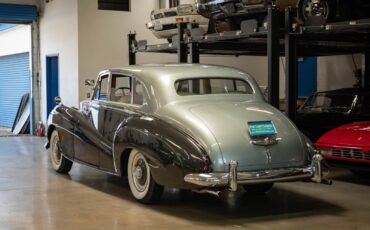 Rolls-Royce-Silver-Dawn-Lightweight-H.J.-Mulliner-1955-4-Door-Sedan-22