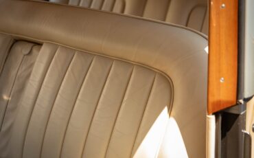 Rolls-Royce-Silver-Dawn-Lightweight-H.J.-Mulliner-1955-4-Door-Sedan-30