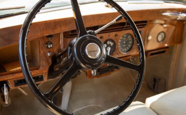 Rolls-Royce-Silver-Dawn-Lightweight-H.J.-Mulliner-1955-4-Door-Sedan-33