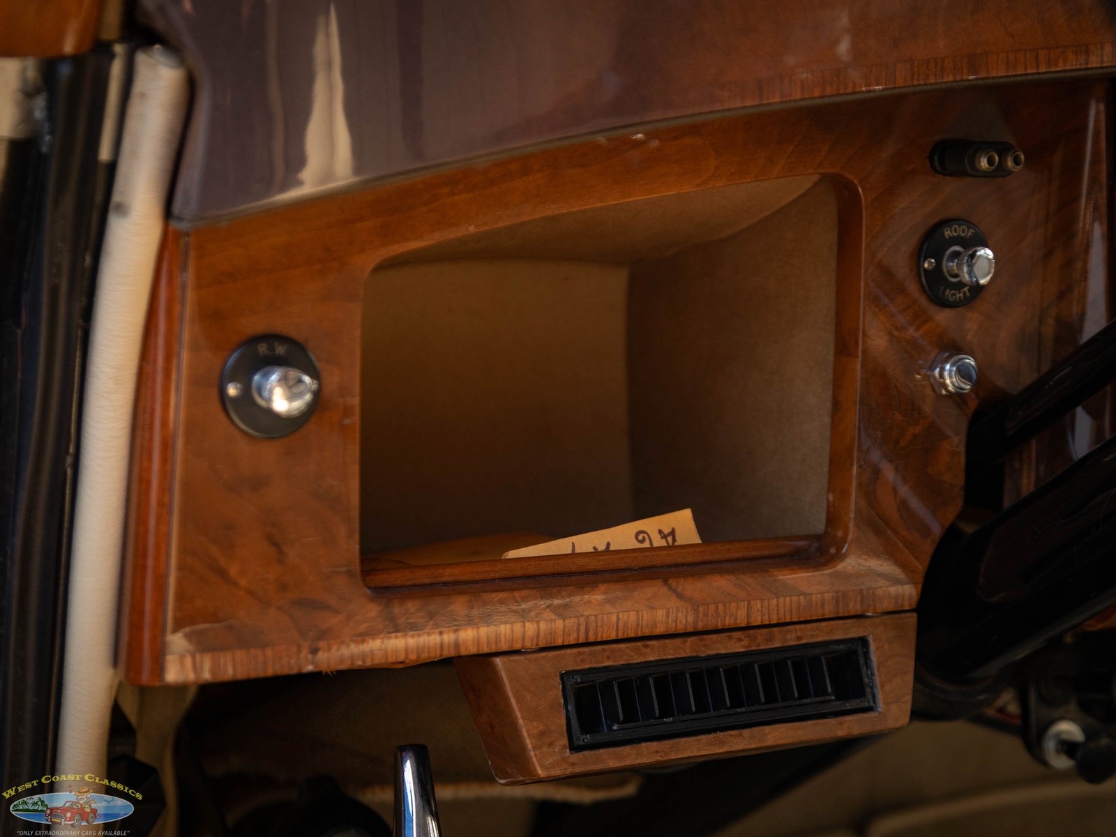 Rolls-Royce-Silver-Dawn-Lightweight-H.J.-Mulliner-1955-4-Door-Sedan-34