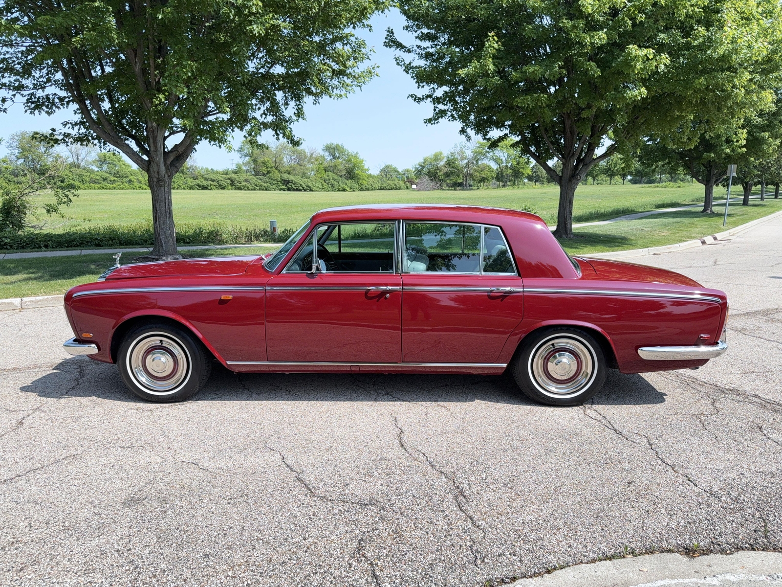 Rolls-Royce-Silver-Shadow-1969-13