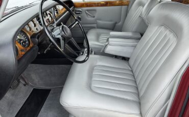 Rolls-Royce-Silver-Shadow-1969-17