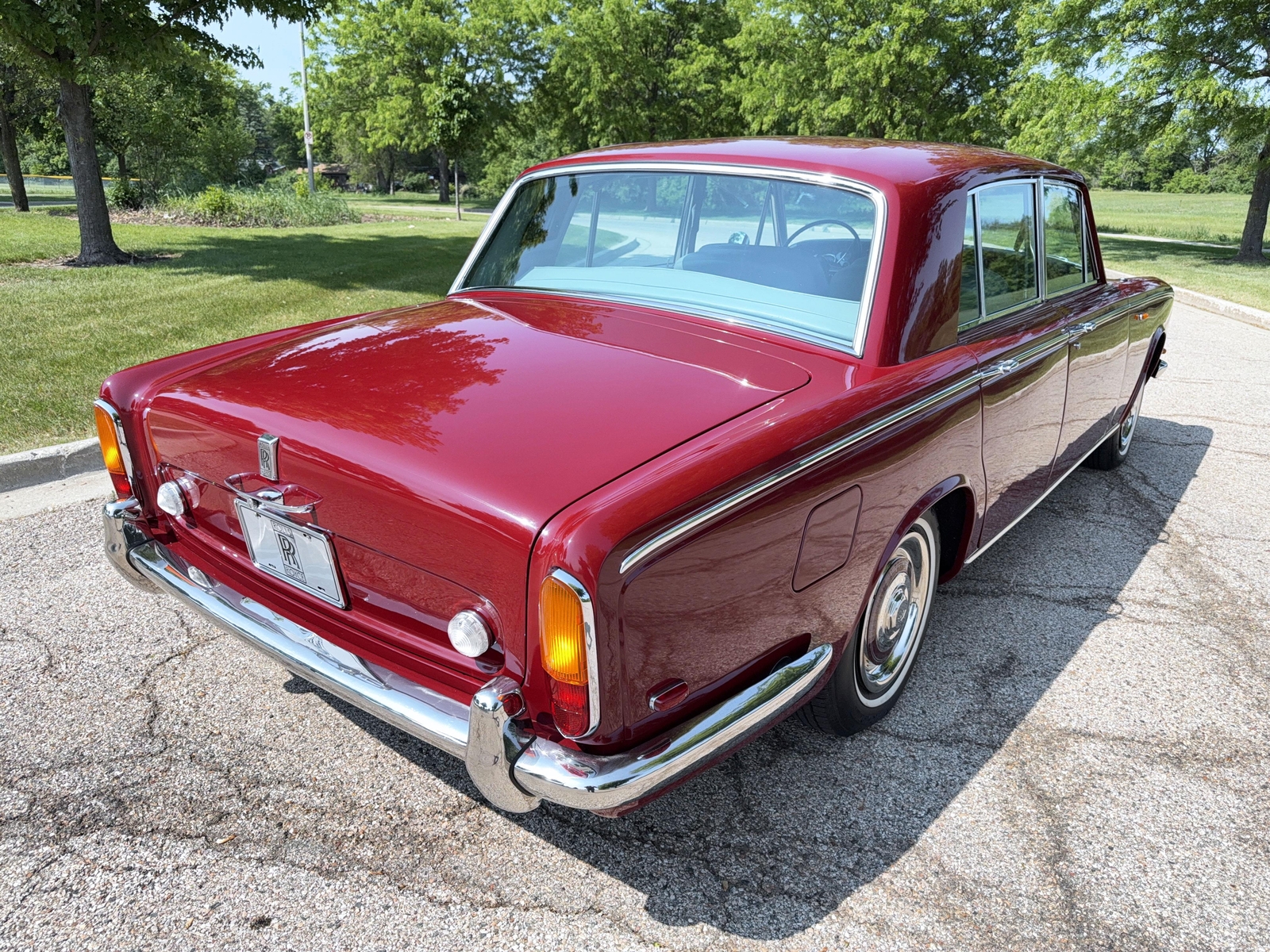 Rolls-Royce-Silver-Shadow-1969-8