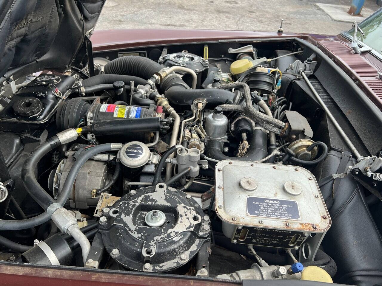 Rolls-Royce-Silver-Shadow-1980-Sedan-17