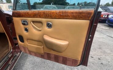 Rolls-Royce-Silver-Shadow-1980-Sedan-20