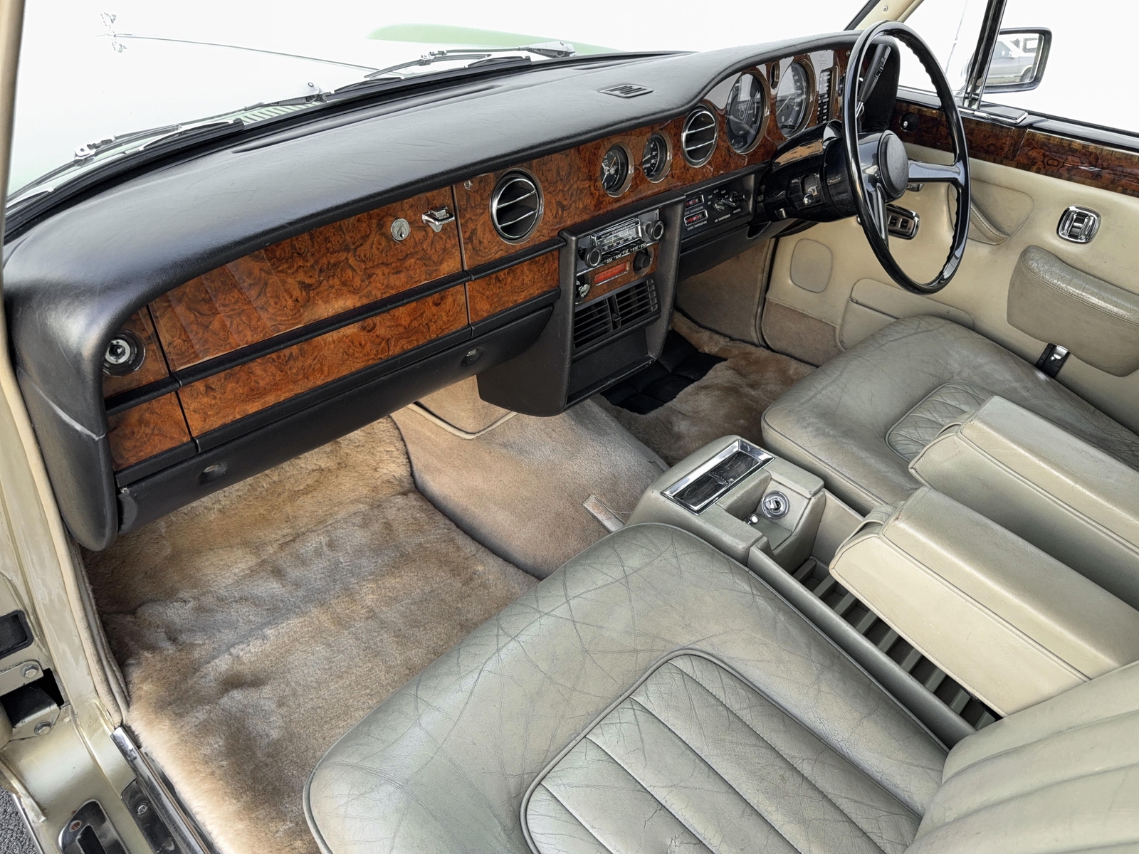 Rolls-Royce-Silver-Shadow-II-1978-25