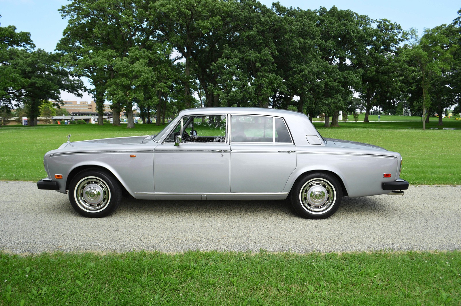 Rolls-Royce-Silver-Shadow-II-1979-15