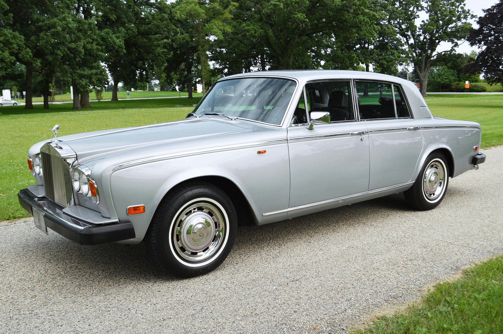Rolls-Royce-Silver-Shadow-II-1979-16