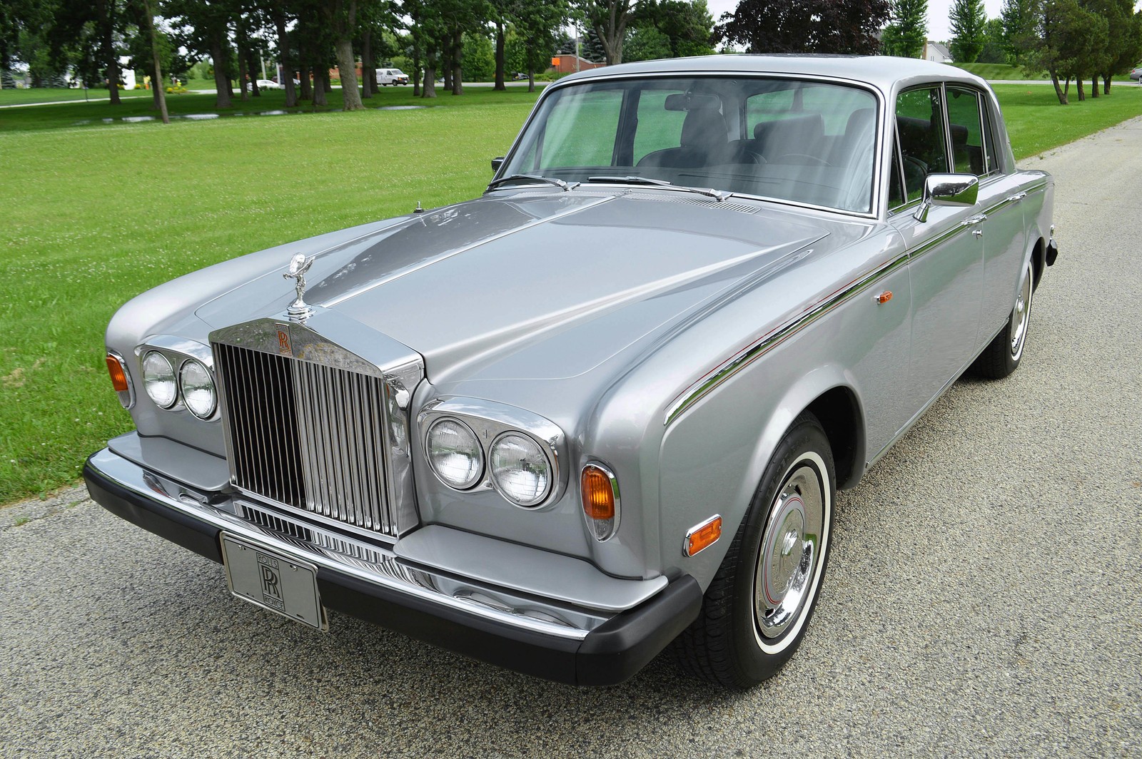 Rolls-Royce-Silver-Shadow-II-1979-18