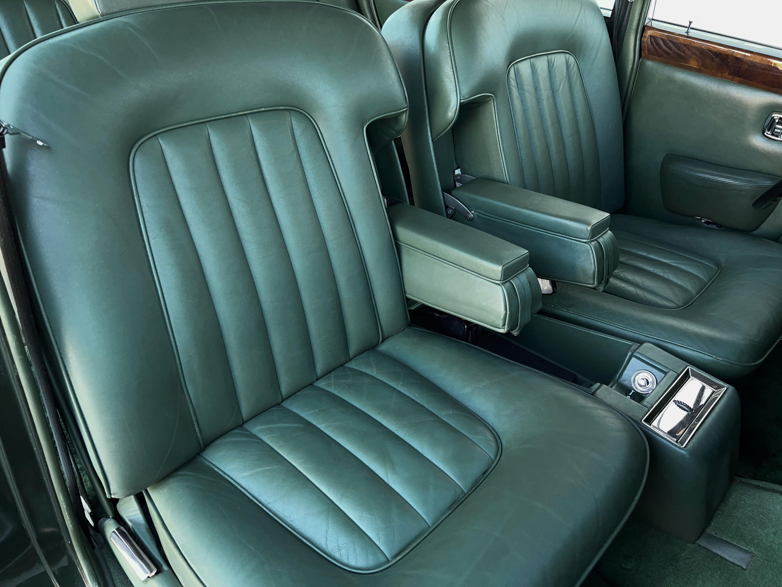 Rolls-Royce-Silver-Shadow-II-1979-19