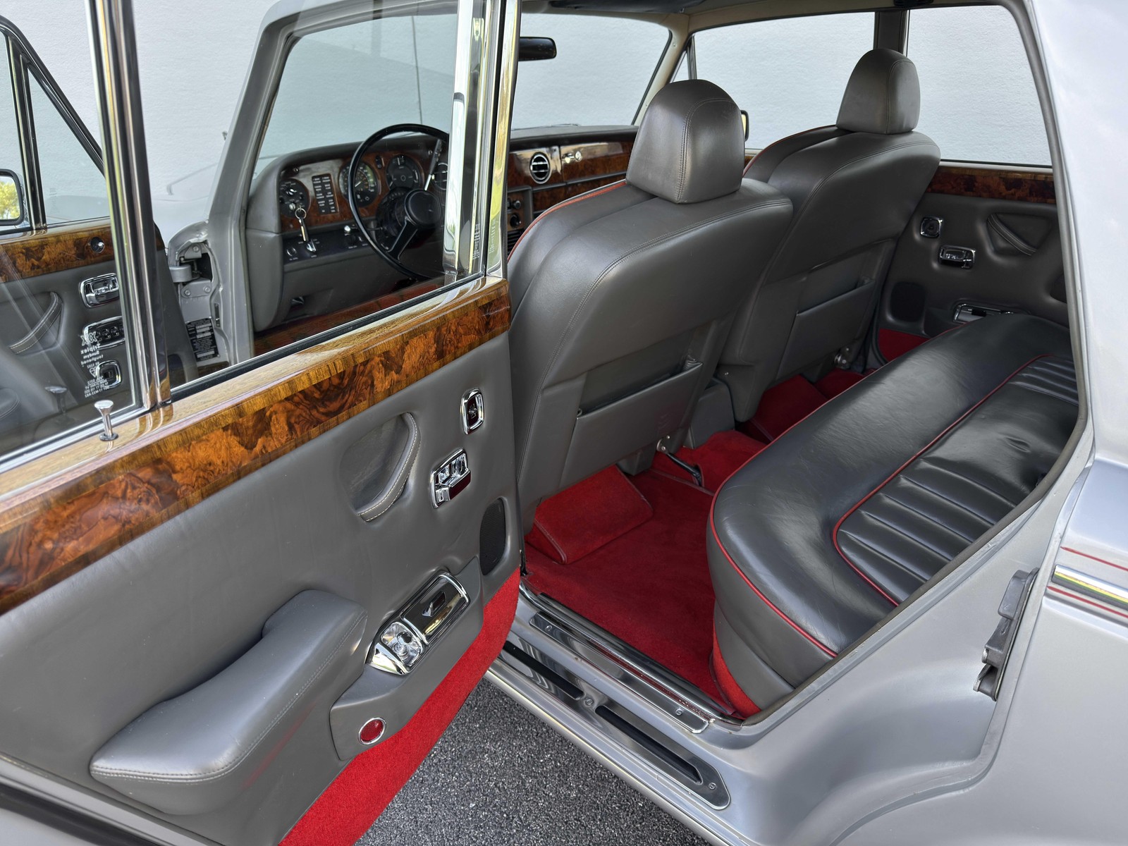 Rolls-Royce-Silver-Shadow-II-1979-22