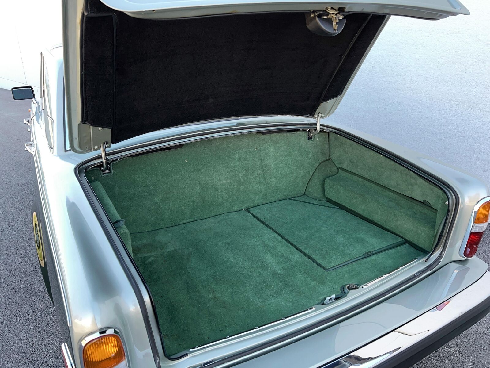 Rolls-Royce-Silver-Shadow-II-1979-22