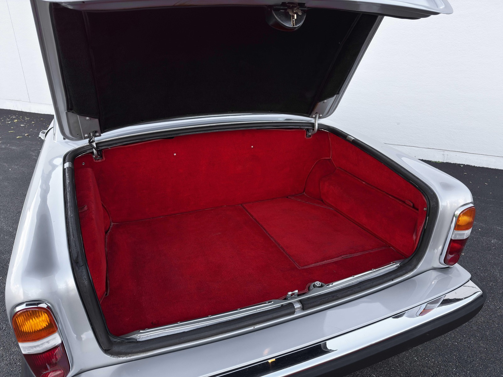 Rolls-Royce-Silver-Shadow-II-1979-33