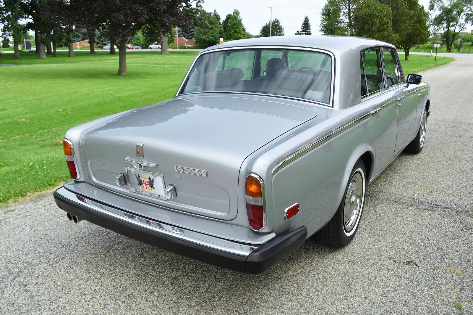 Rolls-Royce-Silver-Shadow-II-1979-9