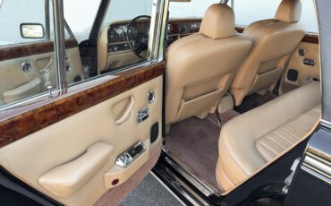 Rolls-Royce-Silver-Shadow-II-1979-Sedan-23