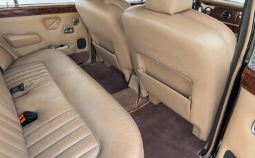 Rolls-Royce-Silver-Shadow-II-1979-Sedan-28