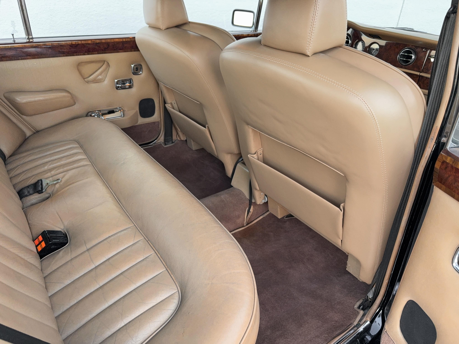 Rolls-Royce-Silver-Shadow-II-1979-Sedan-28