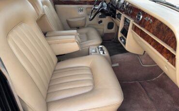 Rolls-Royce-Silver-Shadow-II-1979-Sedan-30