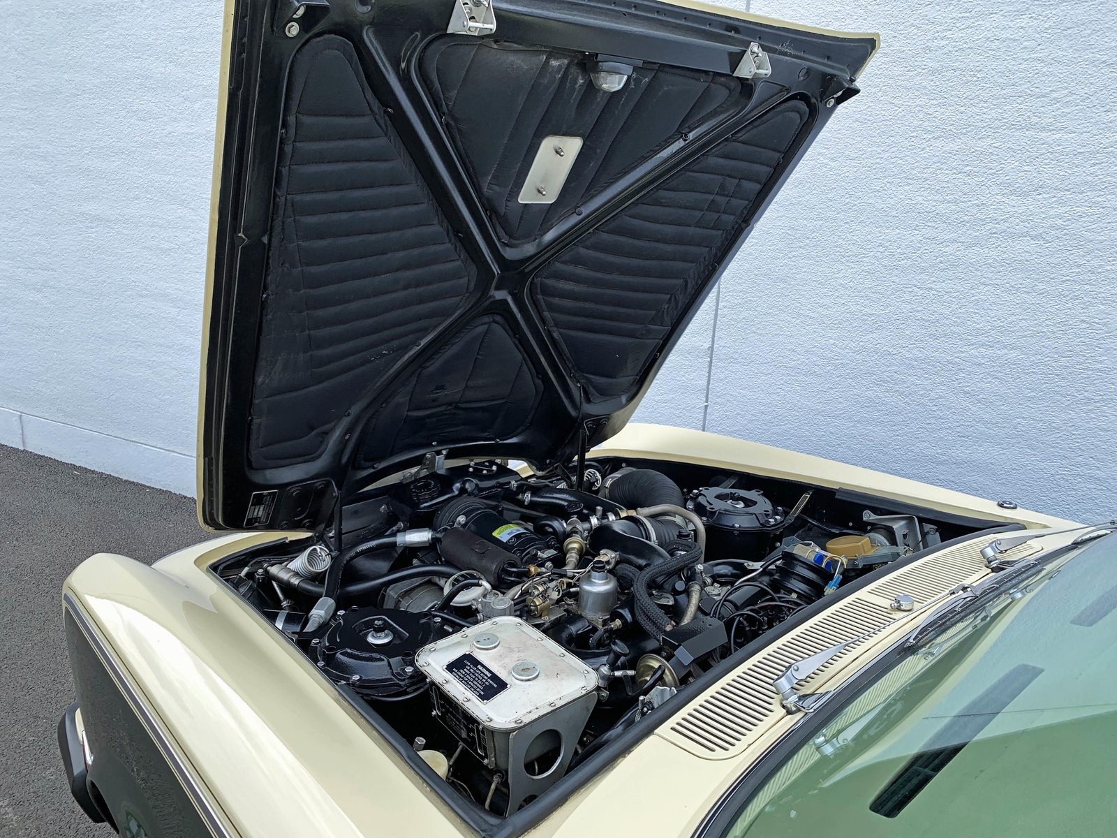 Rolls-Royce-Silver-Shadow-II-1979-Sedan-35