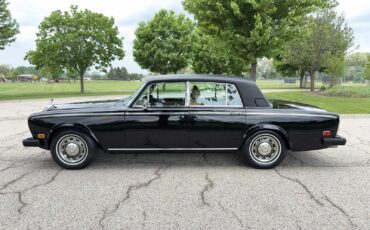 Rolls-Royce-Silver-Shadow-II-1979-Sedan-9