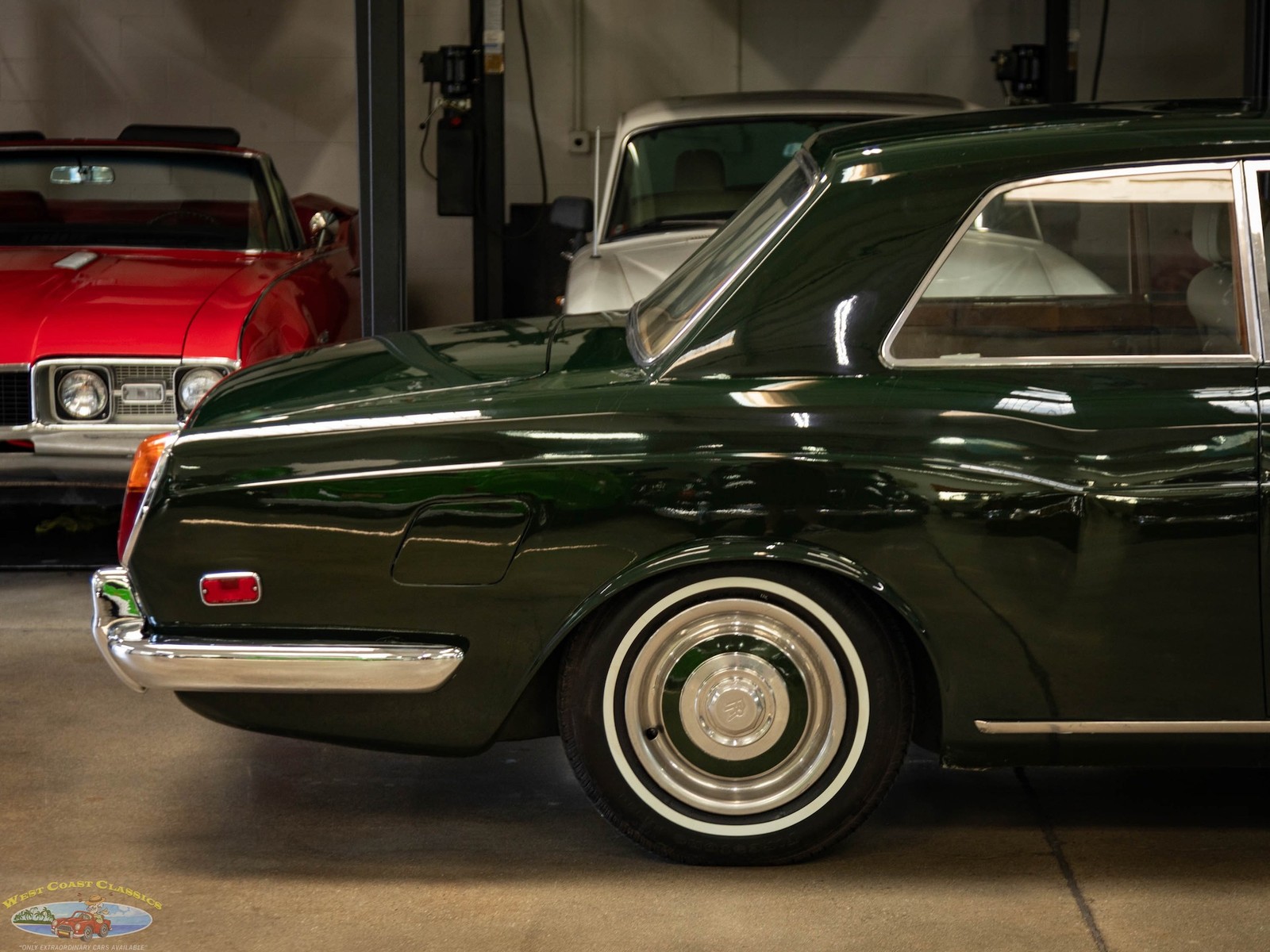 Rolls-Royce-Silver-Shadow-Mulliner-Park-Ward-1969-2-Door-Coupe-1