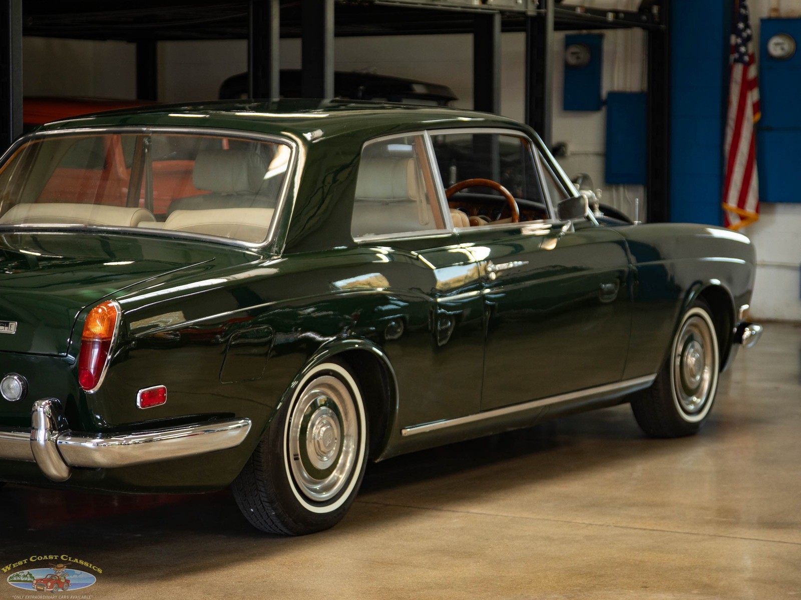 Rolls-Royce-Silver-Shadow-Mulliner-Park-Ward-1969-2-Door-Coupe-24