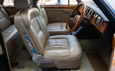 Rolls-Royce-Silver-Shadow-Mulliner-Park-Ward-1969-2-Door-Coupe-31