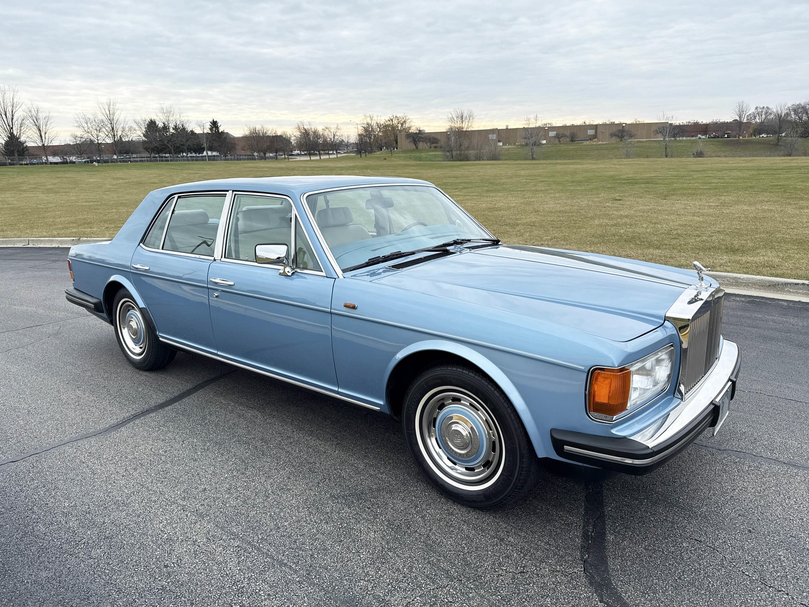 Rolls-Royce-Silver-SpiritSpurDawn-1987-17