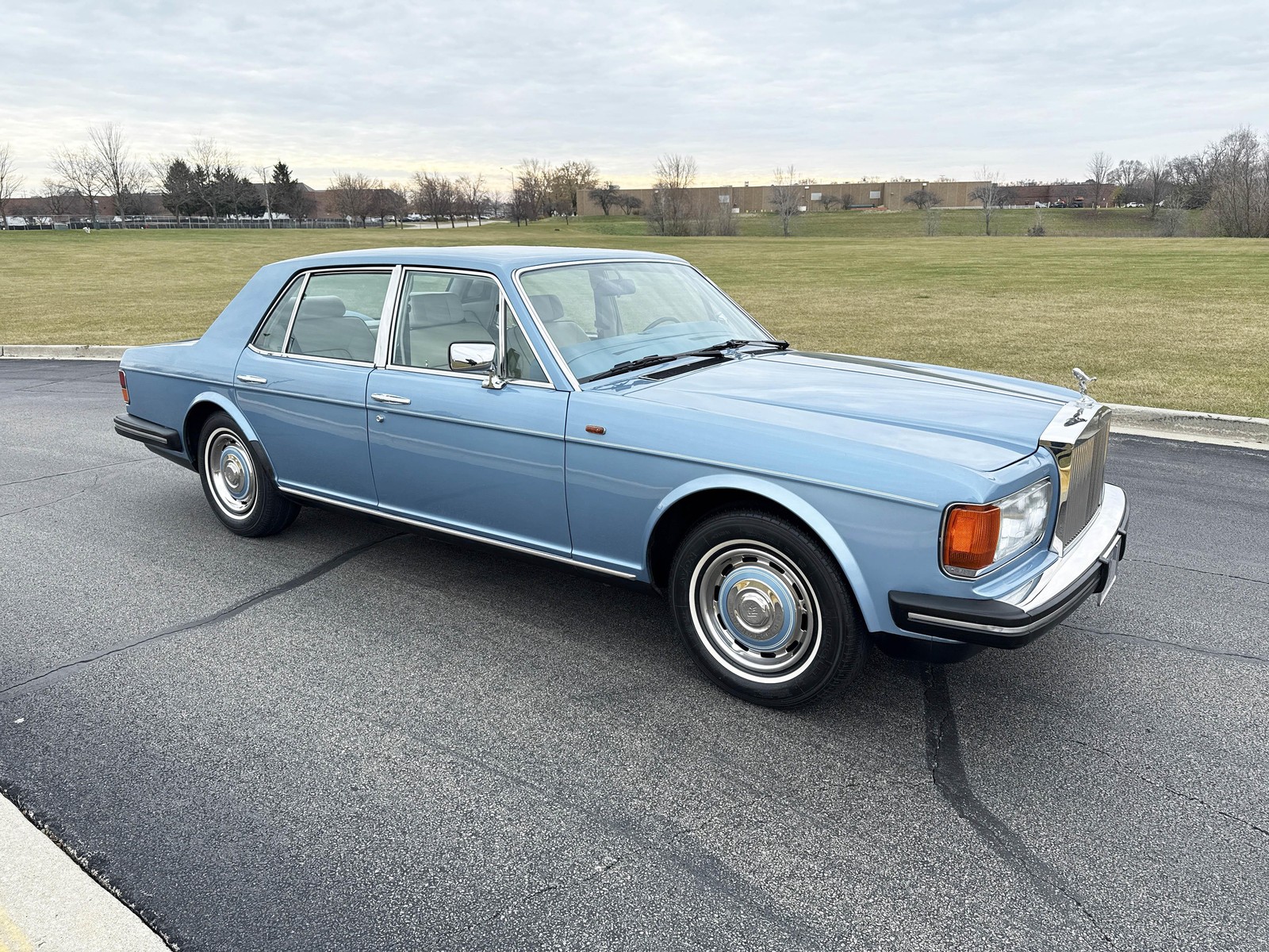 Rolls-Royce-Silver-SpiritSpurDawn-1987-36