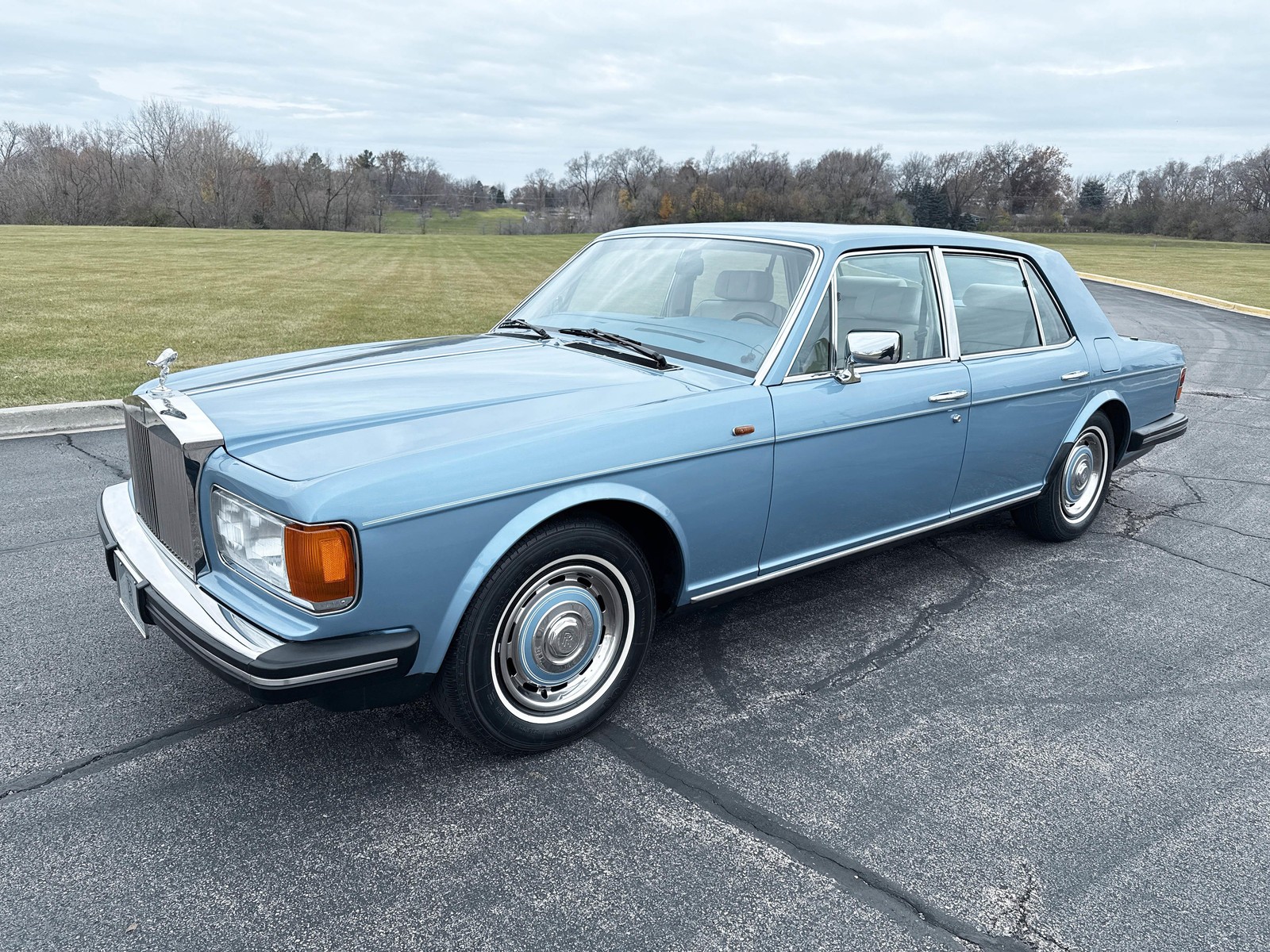 Rolls-Royce-Silver-SpiritSpurDawn-1987-7