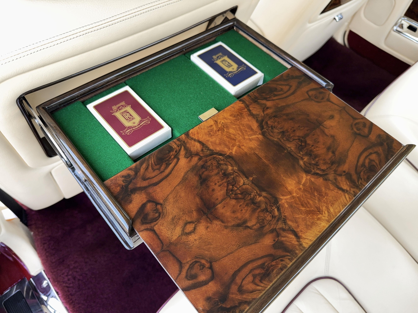 Rolls-Royce-Silver-SpiritSpurDawn-1990-26