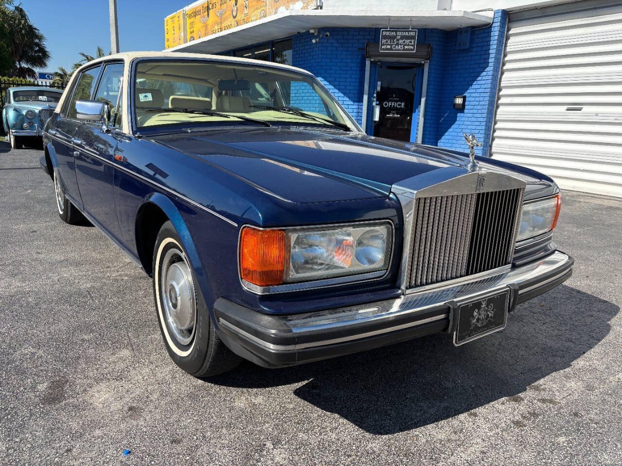 Rolls-Royce-Silver-Spur-1985-Sedan-1