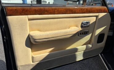 Rolls-Royce-Silver-Spur-1985-Sedan-6