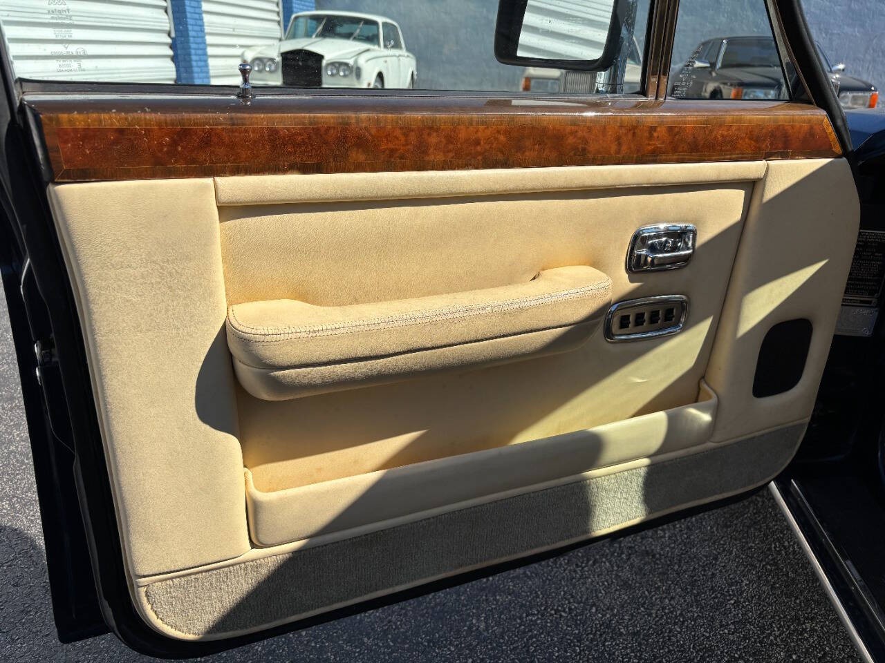 Rolls-Royce-Silver-Spur-1985-Sedan-6